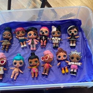 12 lol surprise dolls